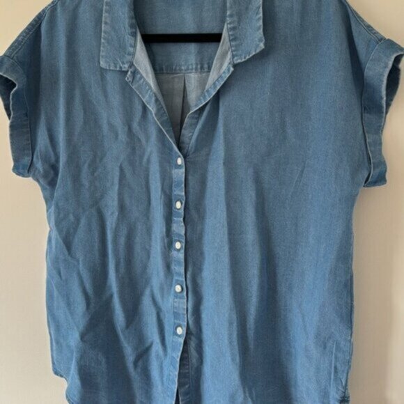 Lucky Brand Women Blue Chambray Denim Cap Sleeve Button Down Blouse Size Medium - Picture 4 of 10